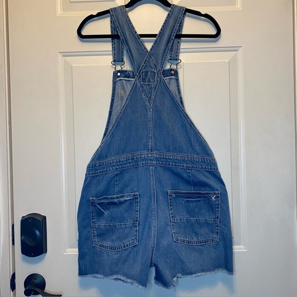 American Eagle Denim Short Overalls Shortalls Size S/P Frayed Hem Women’s GUC. - Picture 2 of 16